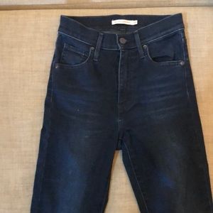 Levi’s Mile High Skinny Jeans